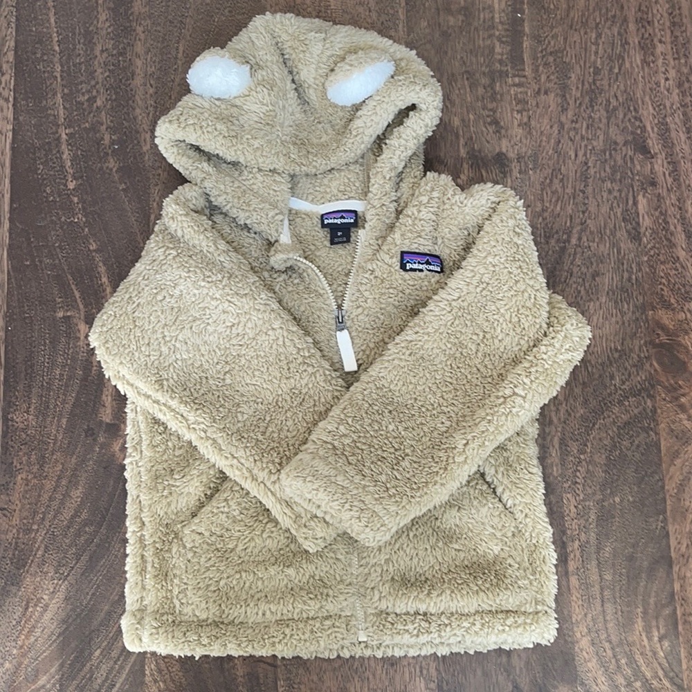 COPY - Patagonia Baby Furry Friends Hoody fleece. 2T tan